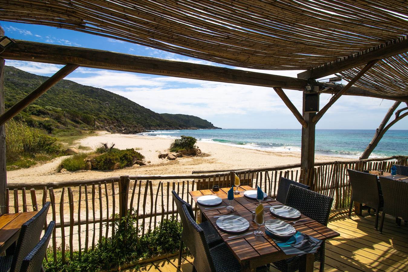 Chalet 'De La Plage Mathilde' avec vue sur la mer, Wi-Fi et climatisation in Coti-Chiavari, Région d'Ajaccio