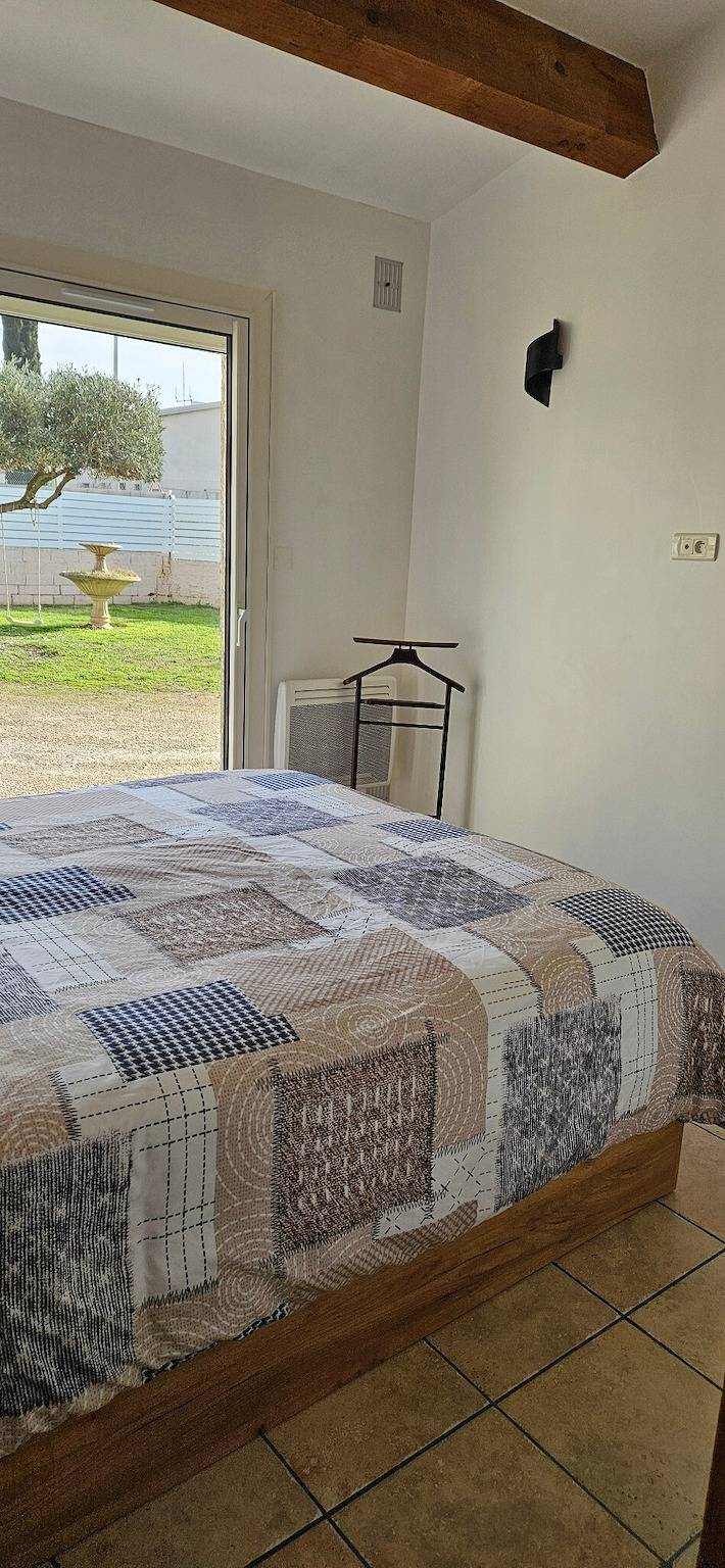 Holiday Home 'Villa En Camargue' with Shared Pool, Wi-Fi and Air Conditioning in Vauvert, Nimes region