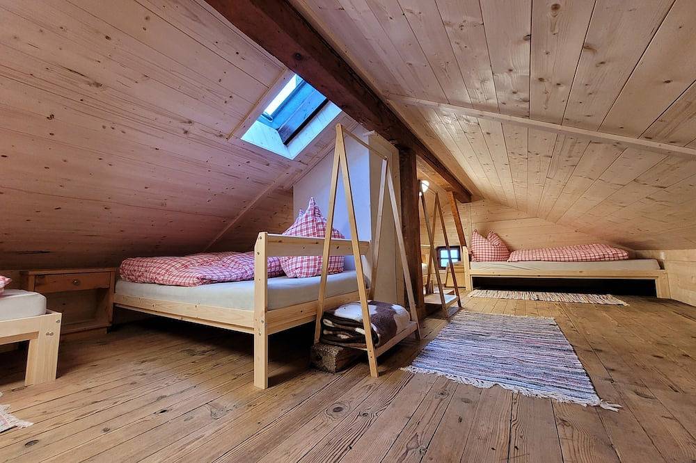 Ferienhaus Marias Hoamatl am Bauernhof in Tuxer Alpen, Gallzein