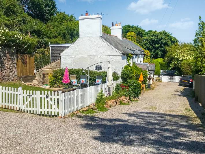 Cottage for 7 people, with Garden in Rhos on Sea