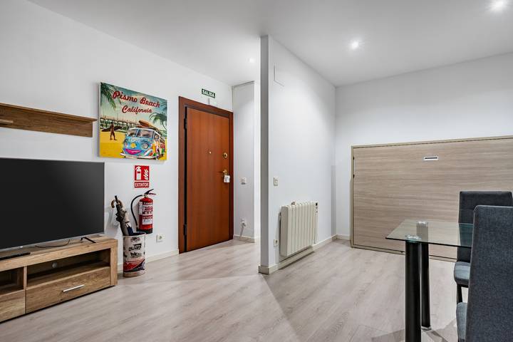 Apartamento inteiro, Apartamento 'Acogedor En El Centro' com Wi-Fi in Distrito Centro (Gijón), Gijón
