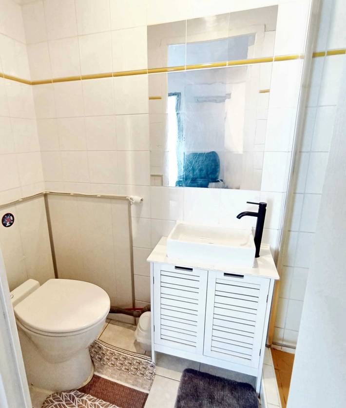 Gîte pour 2 personnes, avec piscine et terrasse à La Jarrie - 4