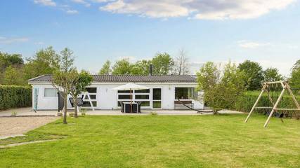 Ferienhaus für 6 Personen, mit Garten und Terrasse in Binderup Strand
