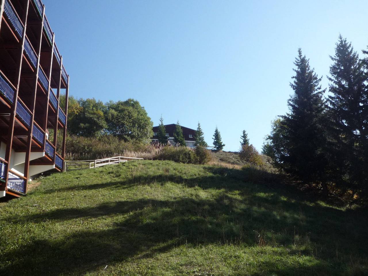 Geheel appartement, Duplex for 5, Ski-in/Ski-out, Balcony, Pet-Friendly, Free Shuttle in Arc 1800, Bourg-Saint-Maurice