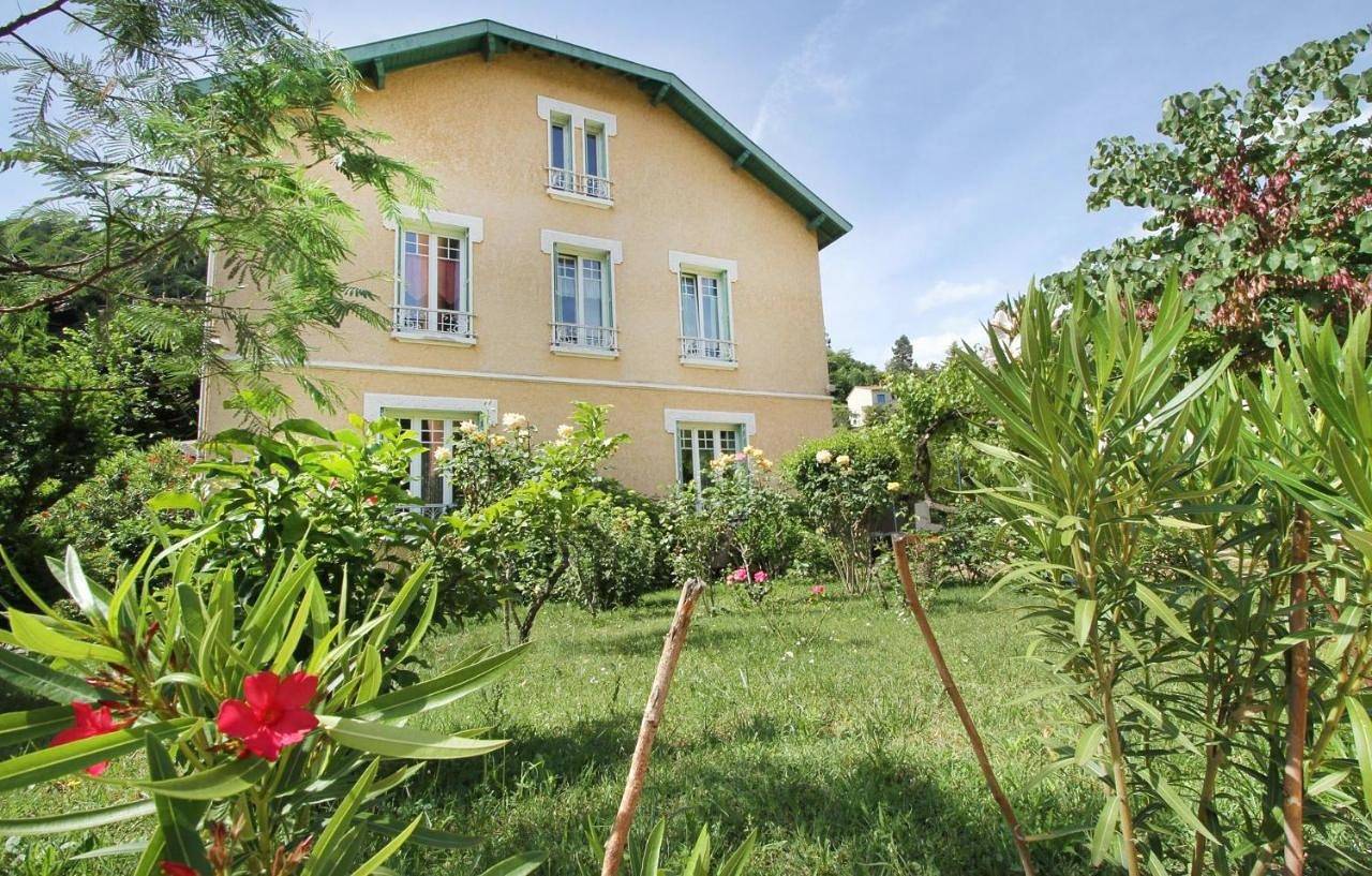 Double Room in Saint-Sauveur-de-Montagut, Parc naturel régional des Monts d'Ardèche
