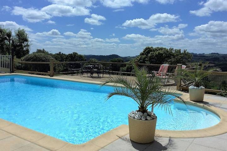 Appartement de vacances pour 4 personnes, avec piscine et jardin - 1