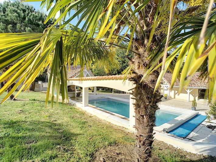 Location de vacances pour 12 personnes, avec jardin et piscine à Coursac - 3