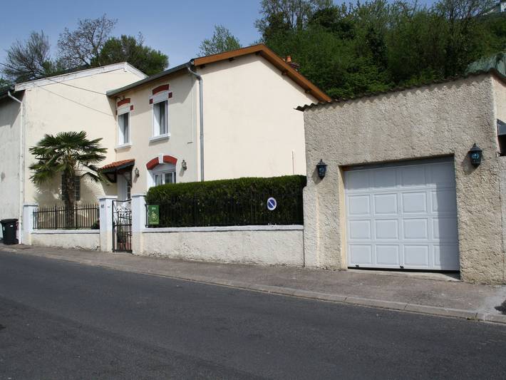 Gîte pour 4 personnes, avec Jardin dans Azannes-et-Soumazannes