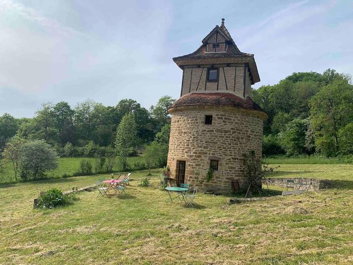 Location de vacances pour 5 personnes, avec vue ainsi que terrasse et jardin à Fons - 2