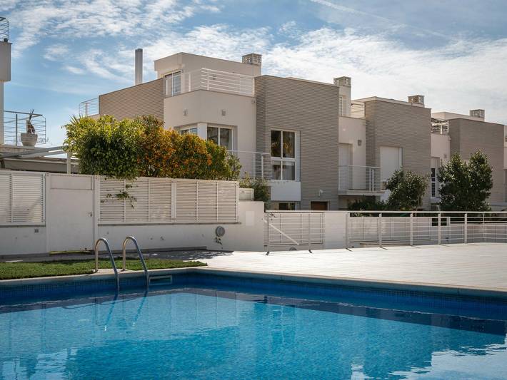 Maison moderne à Creixell pour 10 pers. avec Wifi et parking in Creixell, Costa Dorada