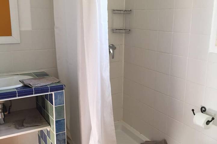 Location de vacances pour 2 personnes, avec jardin à Flassan - 2