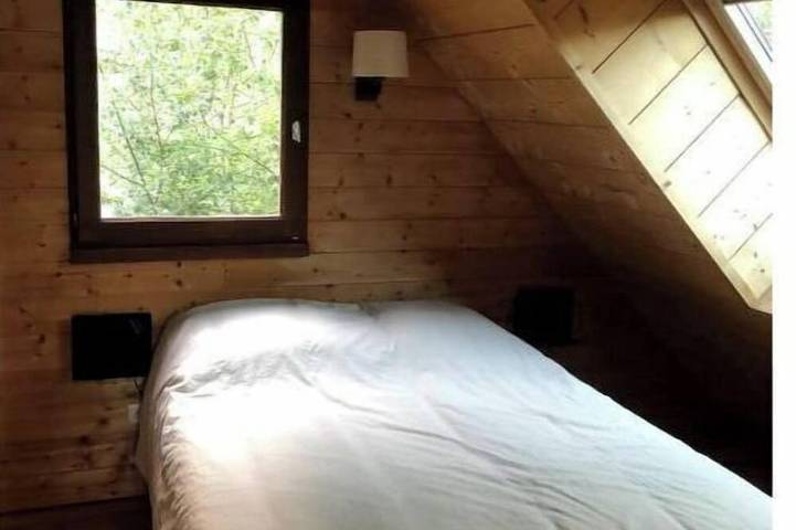 Gîte pour 8 personnes, avec jardin et terrasse à Saint-Jacques-des-Blats - 3