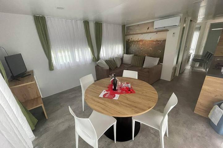 Ferienhaus für 4 Personen, mit Whirlpool und Terrasse - 1