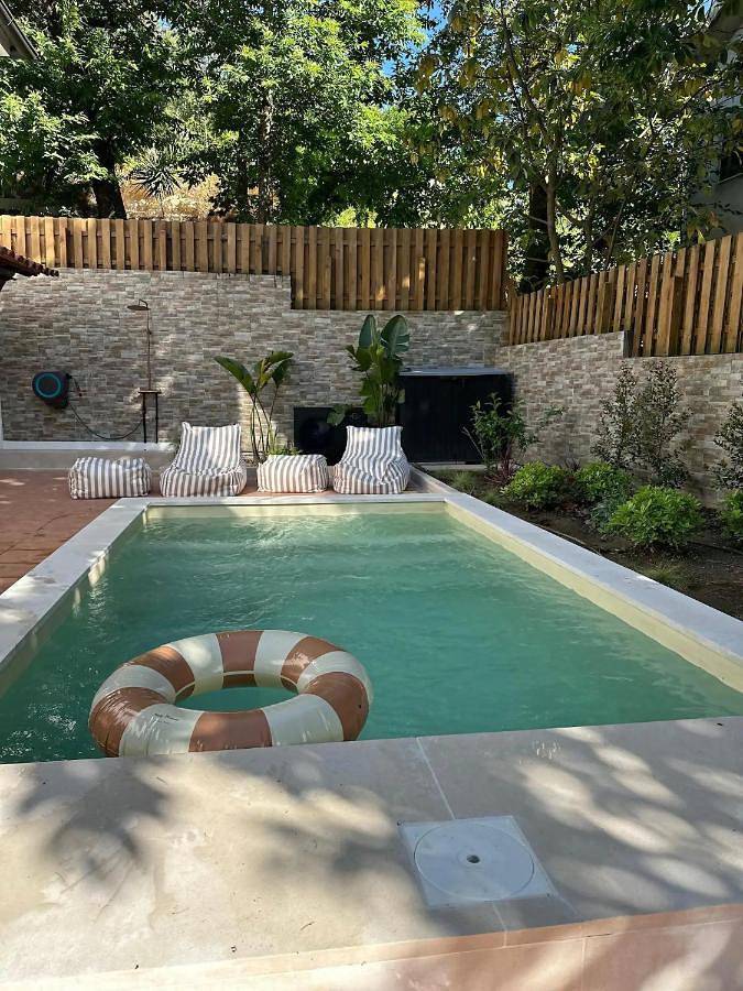 Location de vacances pour 10 personnes, avec piscine ainsi que jardin et vue dans Caniçada