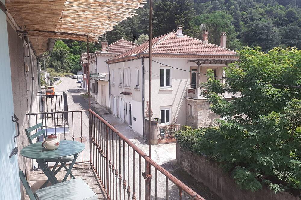 Maison Village Vals les Bains in Vals-les-Bains, Parc naturel régional des Monts d'Ardèche