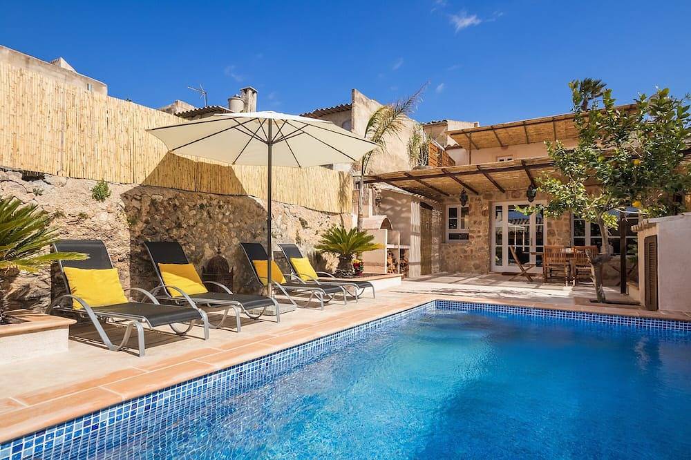 Can Pedro - authentic town house in Petra, Majorca Center