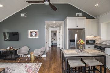 Vacation Home for 4 Guests in Nashville, Tennessee, Picture 1