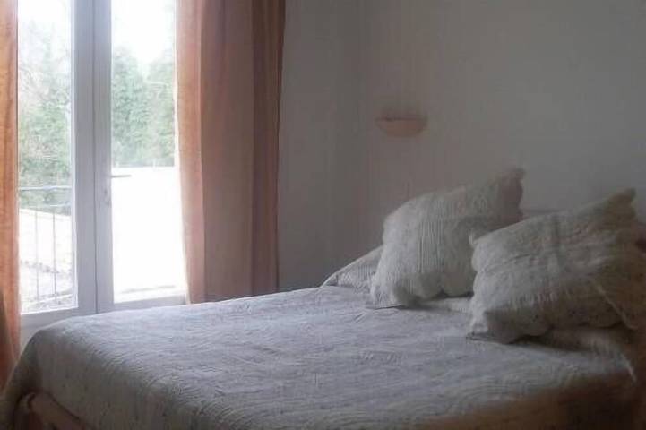 Maison d’hôte pour 4 personnes, avec jardin à Trets - 3