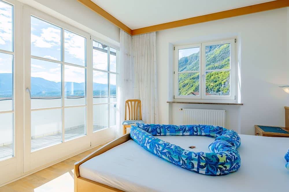 Ganze Wohnung, Herrliche Wohnung für 4 Leute mit  W-Lan, Pool, Tv und Innenhof in Andrian, Nonsberggruppe