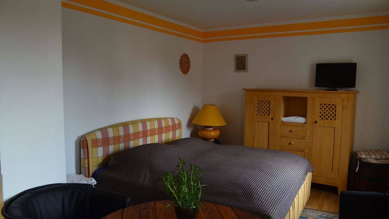 Ganze Ferienwohnung, Ferienwohnung für 2 Personen (30 m²) in Leisnig in Leisnig, Chemnitz und Umgebung