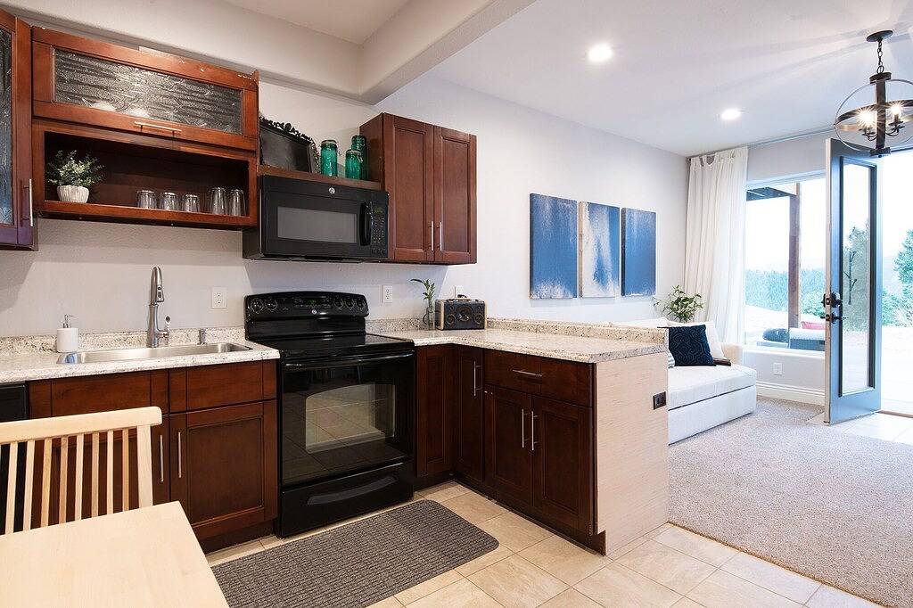 Ganze Wohnung, Escape the city and come to this mountain apartment where adventure awaits. in Chipita Park, El Paso County (CO)