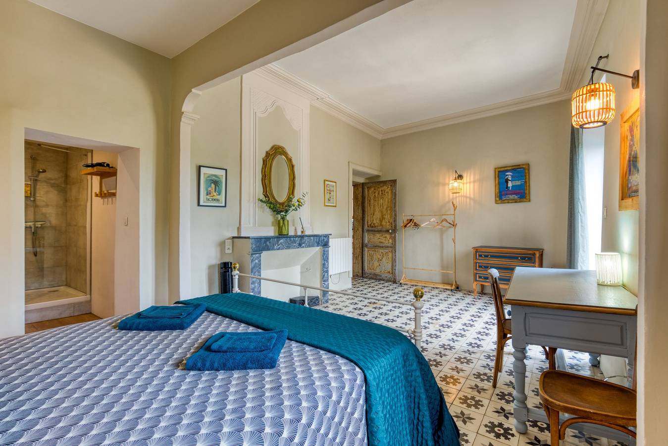 Chambre d'hôtes 'Vue Jardin' avec piscine partagée, jardin commun et Wi-Fi in Saint-André-de-Sangonis, Région de Lodève