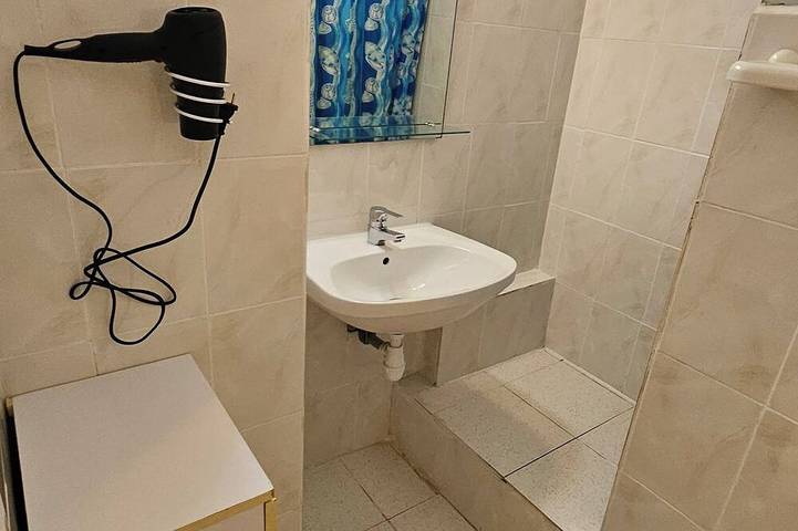 Apartamento entero, Air-conditioned Studio 100M from the beach between Calvi and Ile Rousse, Free Parking in Sant Ambroggio, Lumio