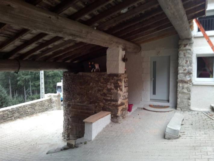 Location de vacances pour 8 personnes, avec vue et jardin à Doizieux - 4