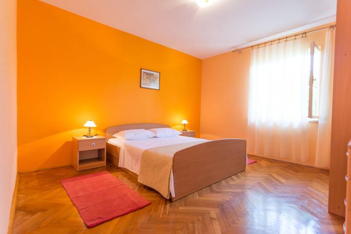 Ferienwohnung für 4 Personen, mit Ausblick und Garten in Biograd na Moru - 3