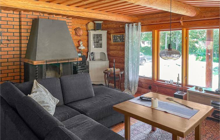 Ferienhaus für 6 Personen mit Garten in Hjälmaren