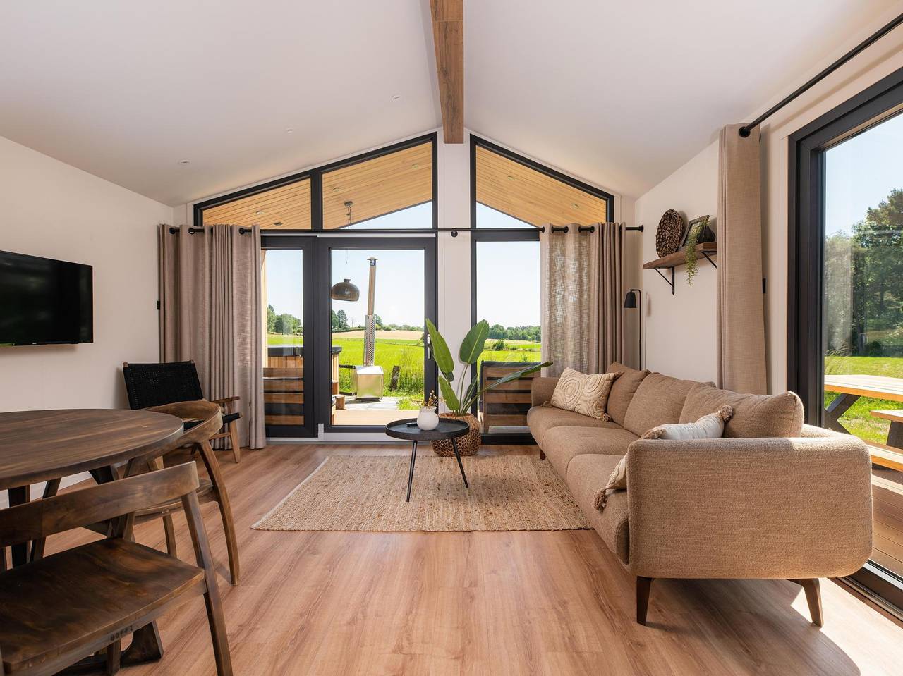 Wb Resort Gmbh — Nature Lodge mit Hottub | 6 Pers.  in Wilsum, Landkreis Grafschaft Bentheim