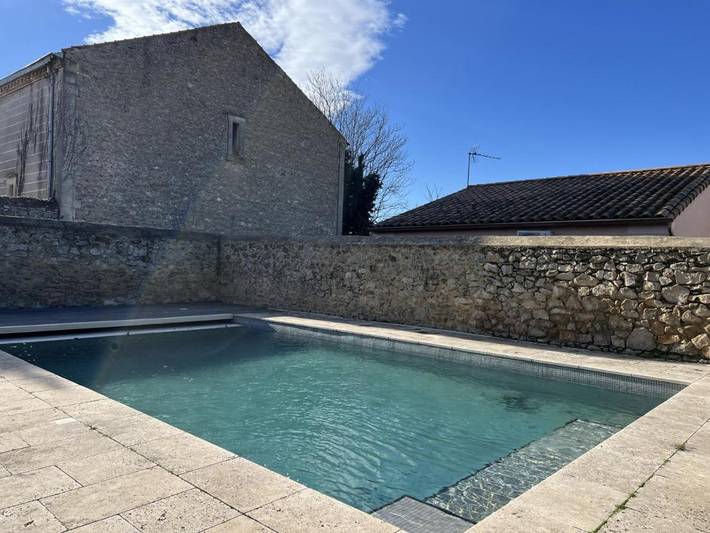Maison de vacances pour 5 personnes, avec Terrasse et Jardin ainsi que Piscine et Sauna à Ouveillan