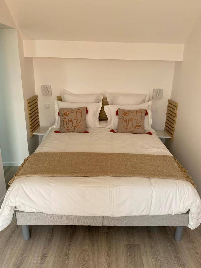 Maison d’hôte pour 2 personnes, avec terrasse ainsi que piscine et vue à La Riche - 4