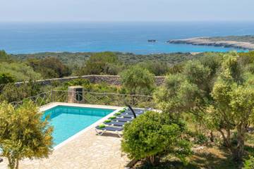 Villa in Ciutadella, Coast of Menorca für 5 
