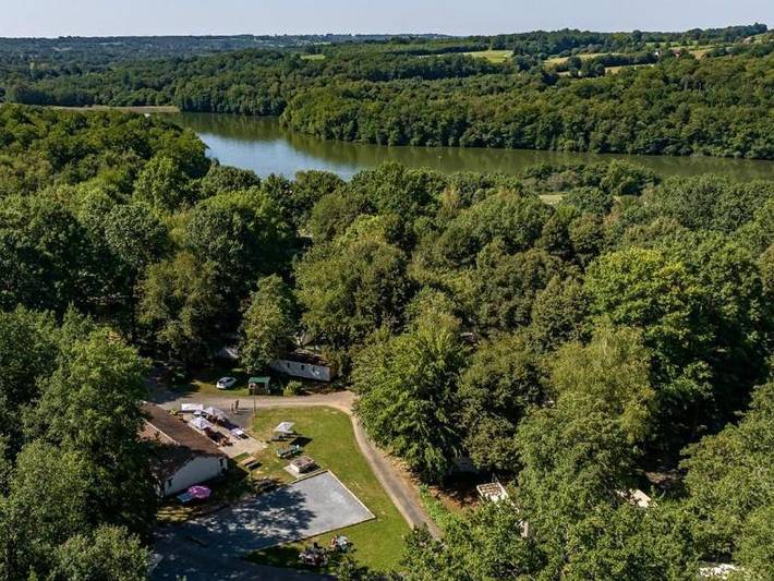 Camping pour 8 personnes dans Périgord Vert