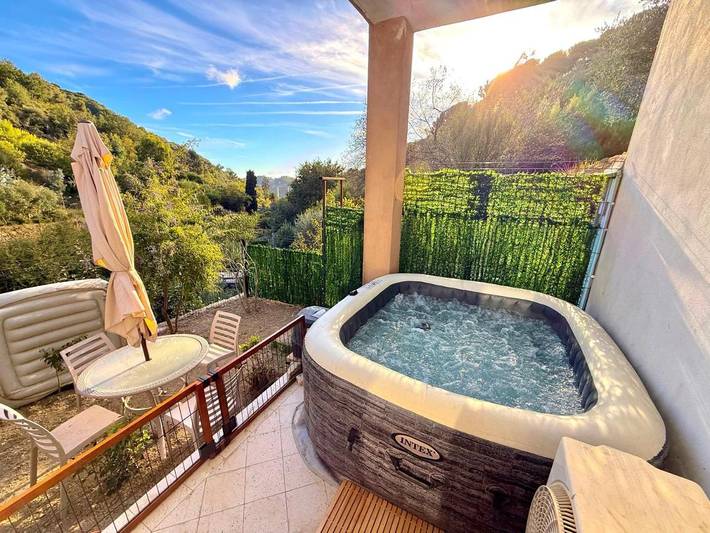 Maison de vacances pour 4 personnes, avec jardin et jacuzzi