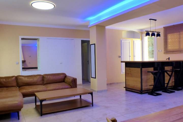 Sunny house with garden and private pool in Ollioules, Mittelmeerküste (Frankreich)