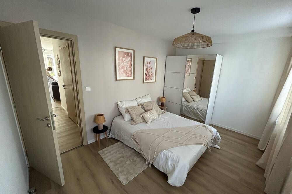 Appartement entier, La Parenthèse Dunkerquoise : Appt luxe, balnéo, jardin, garage privé & wallbox in Dunkerque, Côte des dunes de Flandres