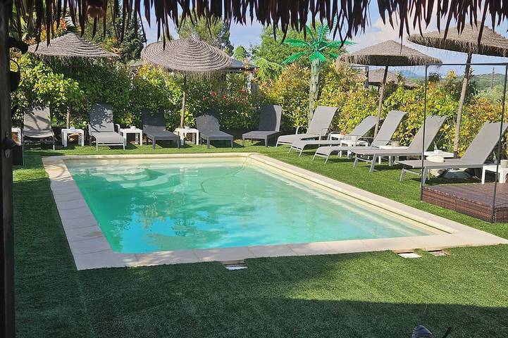 Ferienhaus für 25 Personen, mit Garten und Whirlpool - 1