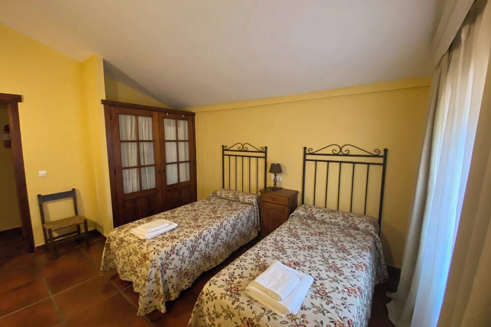 Detached 4 bedroom villa with private pool in Valencia de Alcántara, Cáceres und Umgebung