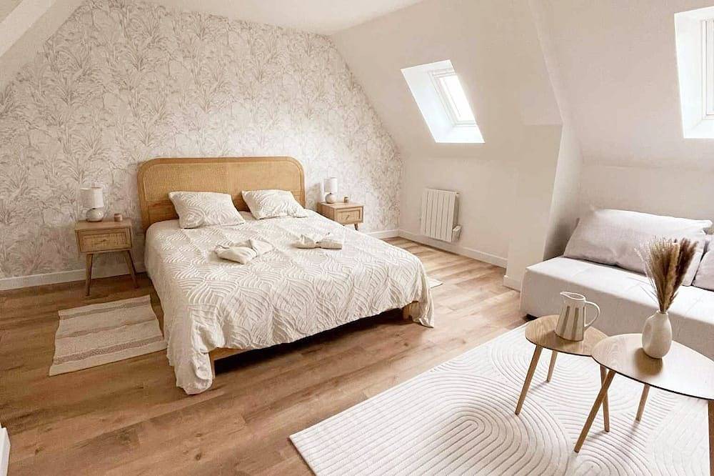 Gîte-Familiar-Baño privado con bañera-Vista al Jardín in Troarn, Región de Caen