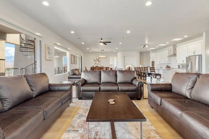 Ferienhaus für 18 Personen, mit Balkon und Kinderpool sowie Whirlpool - 1