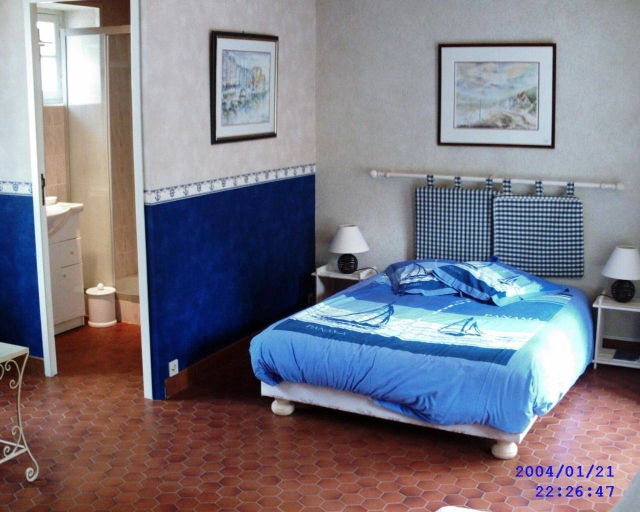 Family Room with Garden View in Amblie, Région de Caen