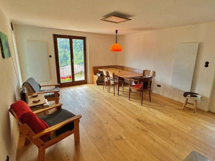 Gîte pour 4 personnes, avec Balcon et Terrasse ainsi que Jardin et Vue en Suisse - 2