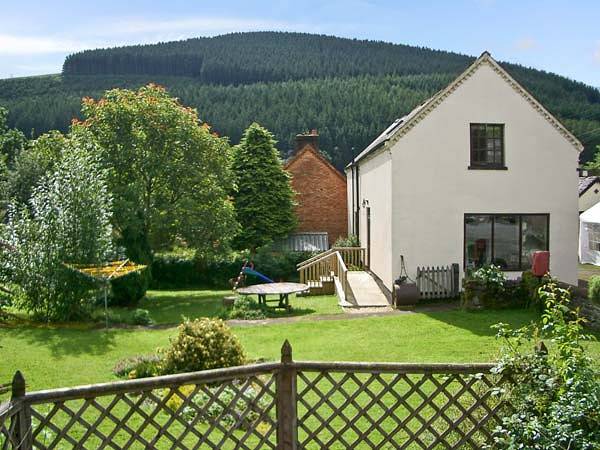 Cottage for 7 people, with garden in Powys