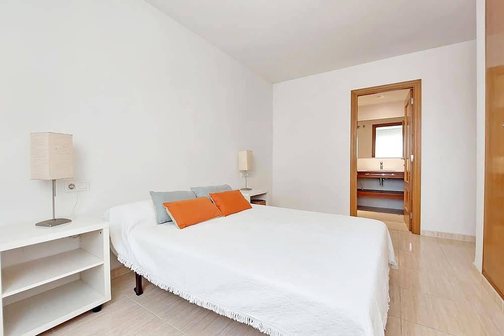 Entire apartment, Stunning apartment in Oropesa del Mar in Playa Morro de Gos, Oropesa del Mar