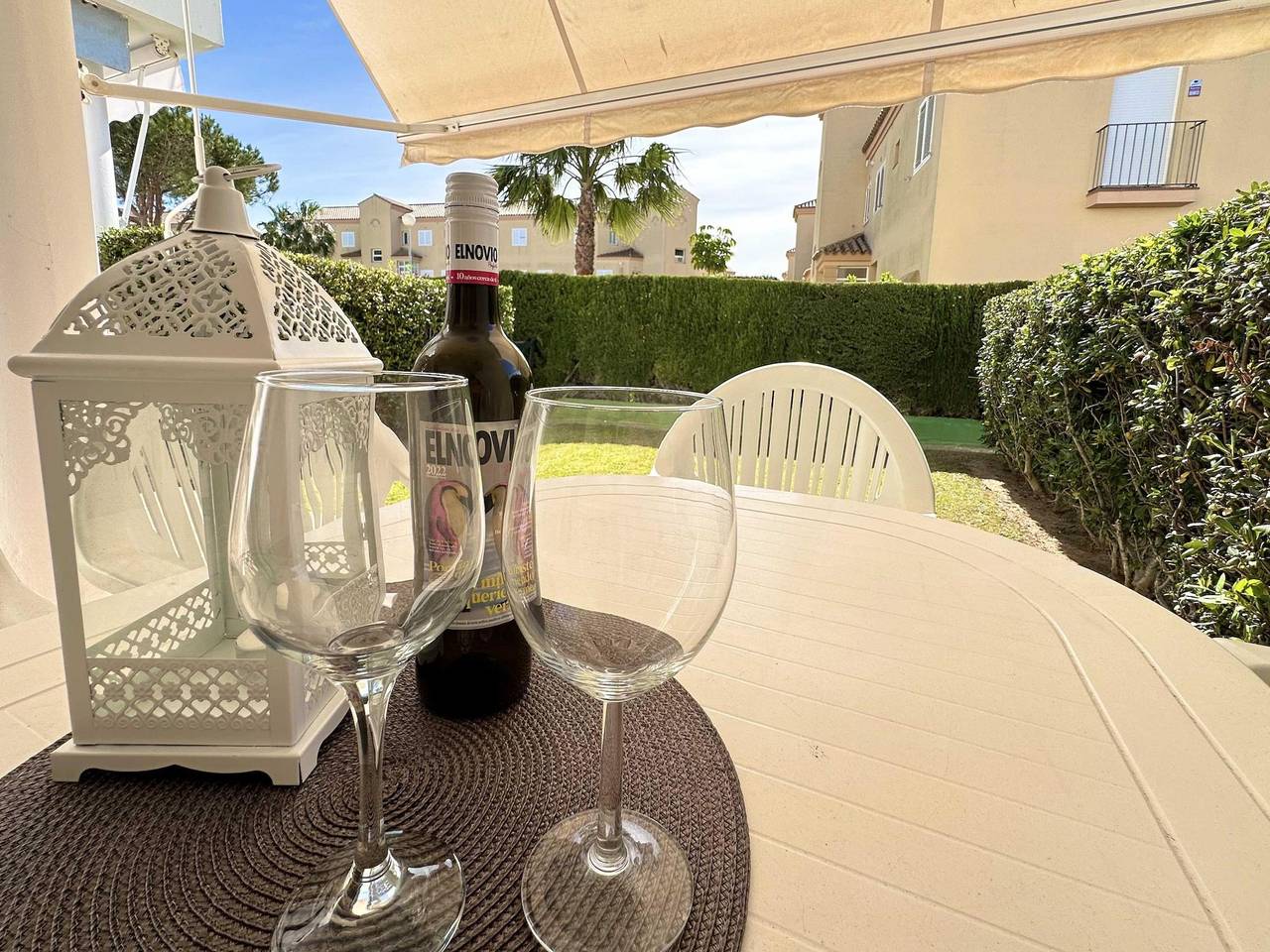 Entire holiday apartment, Ref 1a2. Ground Floor Apartment 2 Bedrooms Sunset Novo Sancti Petri in Novo Sancti Petri, Chiclana de la Frontera