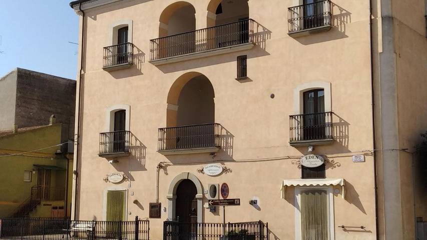 Maison d’hôte pour 3 personnes, avec Balcon ainsi que Terrasse et Vue à Aliano