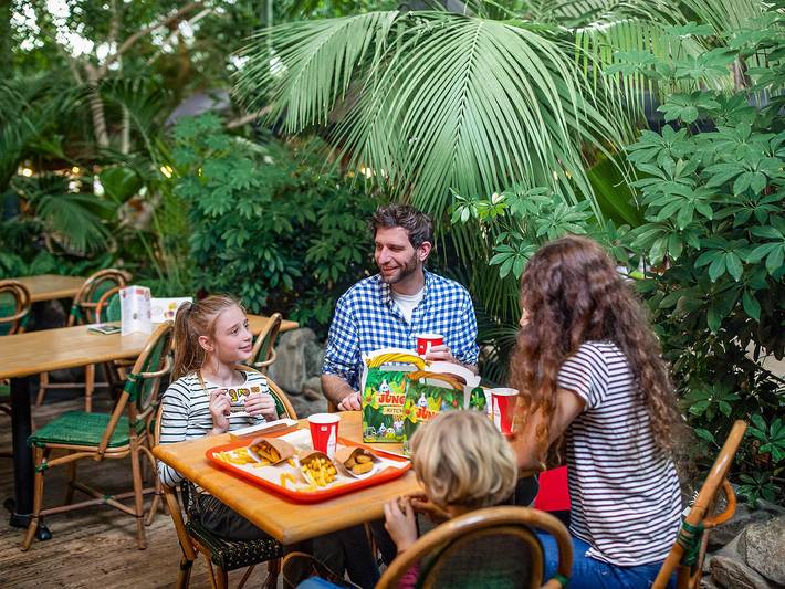 Vakantiehuis voor 4 personen, with Whirlpool and Tuin as well as Kinderzwembad and Sauna in Peer