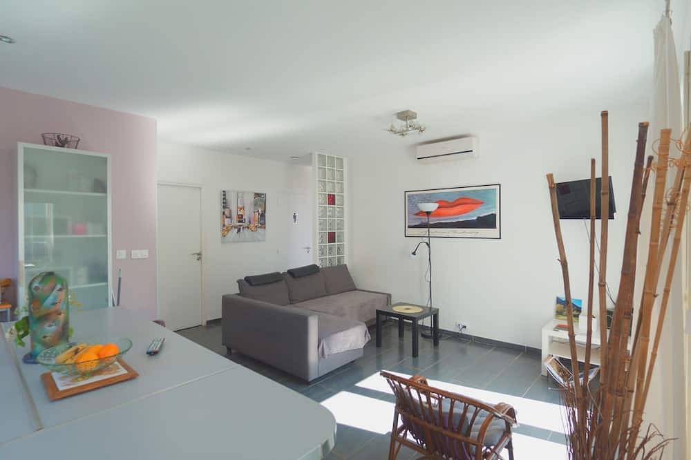 Lovely, well-equipped family home in a quiet area west of Toulon in Toulon, Mittelmeerküste (Frankreich)